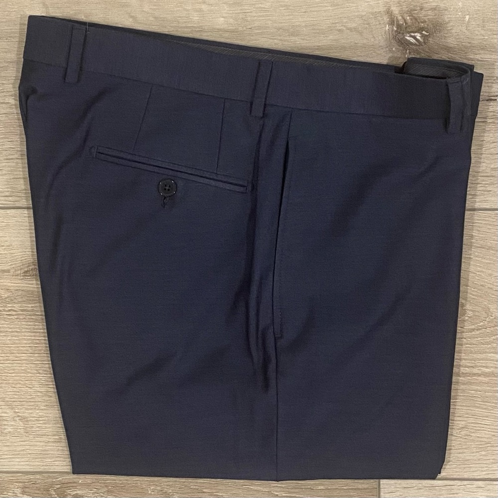 Calvin Klein Men’s Classic-Fit Dress Pants, Blue, Size 34/32, Used